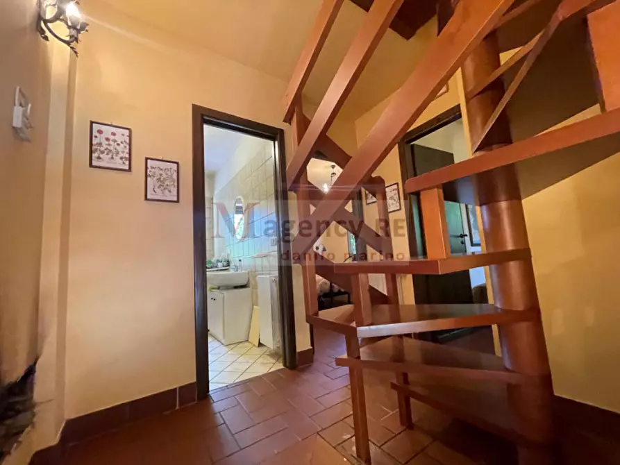 Immagine 11 di Villa in vendita  in Pinema a San Roberto