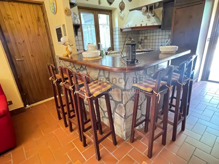 Immagine 14 di Villa in vendita  a San Roberto