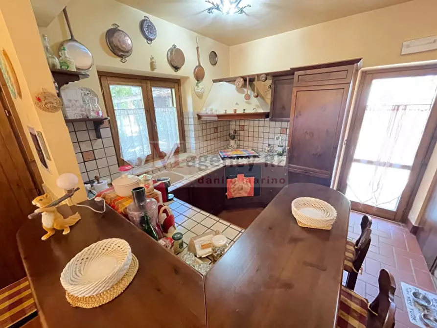 Immagine 15 di Villa in vendita  a San Roberto