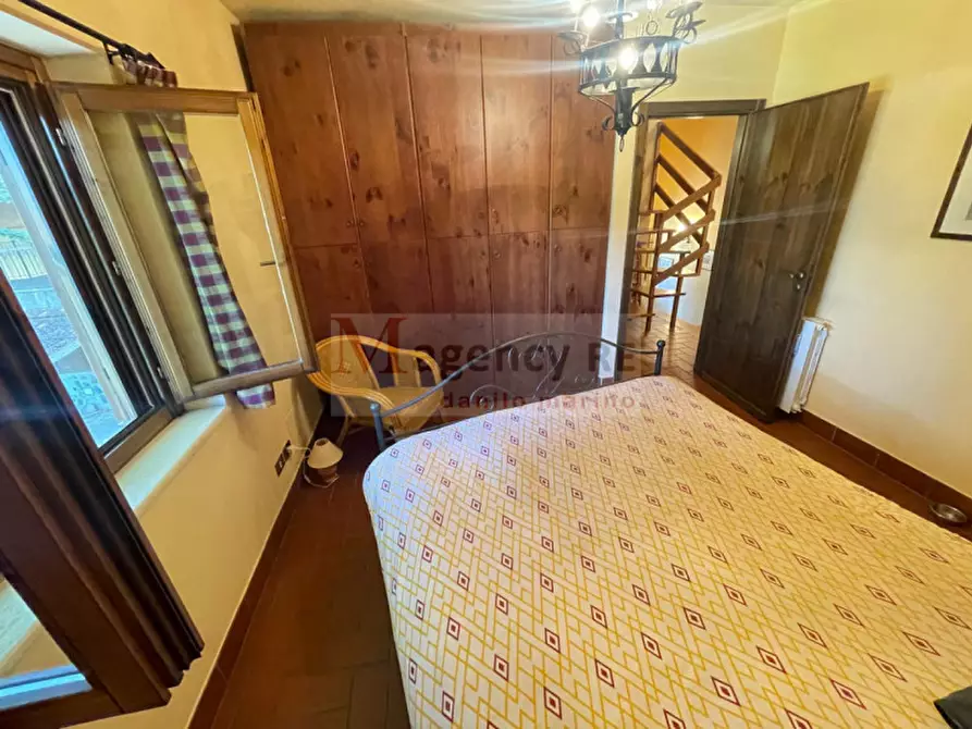 Immagine 29 di Villa in vendita  a San Roberto