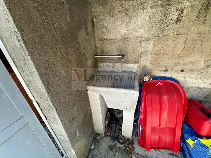 Immagine 44 di Villa in vendita  a San Roberto