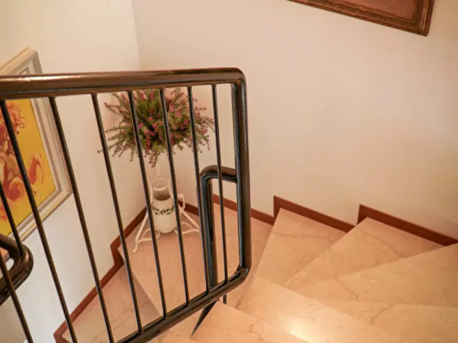 Immagine 46 di Villetta a schiera in vendita  in via Sasse 10 a Verona