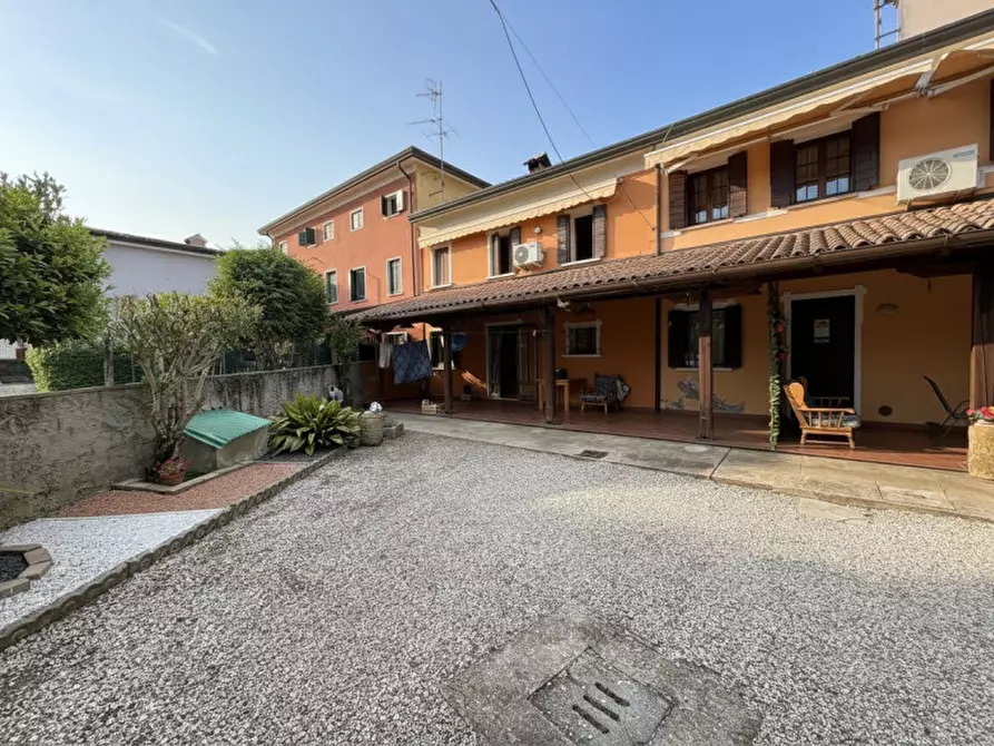 Immagine 1 di Villetta a schiera in vendita  in Via Porto a Galzignano Terme