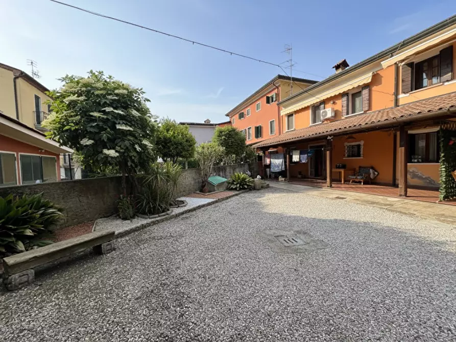 Immagine 4 di Villetta a schiera in vendita  in Via Porto a Galzignano Terme