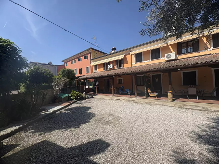 Immagine 31 di Villetta a schiera in vendita  in Via Porto a Galzignano Terme