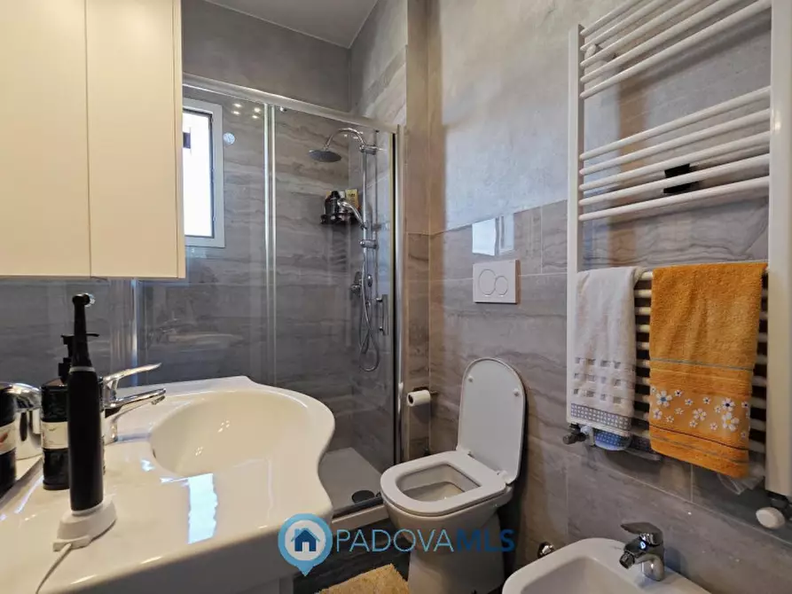 Immagine 4 di Appartamento in vendita  in VIA JACOPO RICCATI 2 a Padova