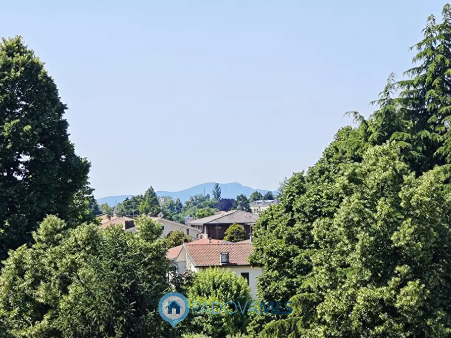 Immagine 10 di Appartamento in vendita  in VIA JACOPO RICCATI 2 a Padova