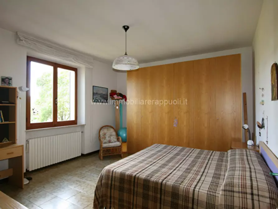 Immagine 22 di Villa in vendita  a Torrita Di Siena