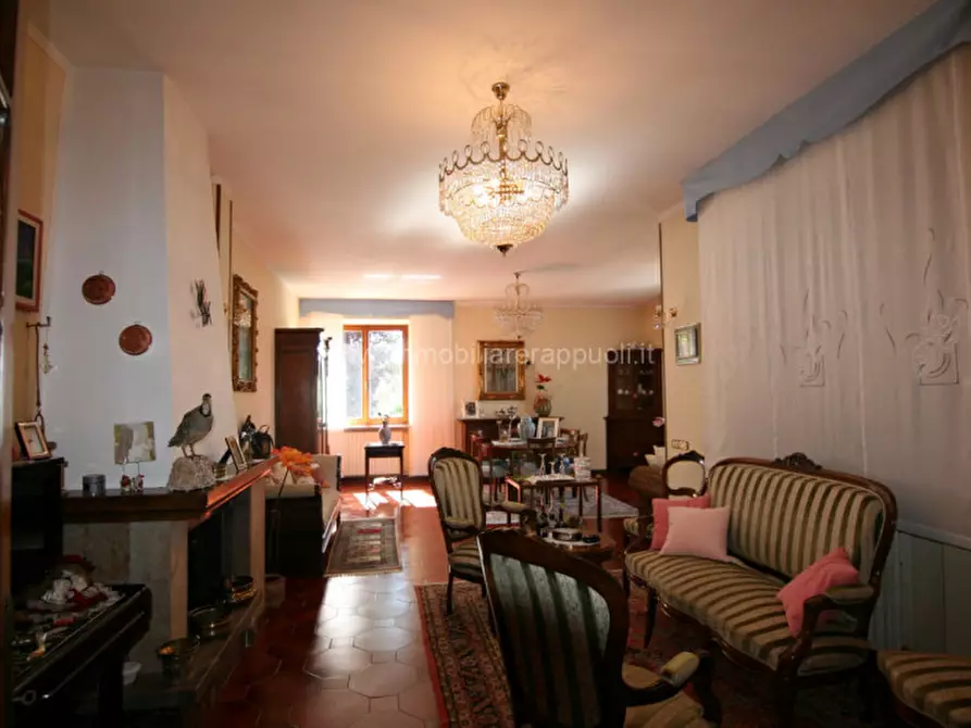 Immagine 33 di Villa in vendita  a Torrita Di Siena