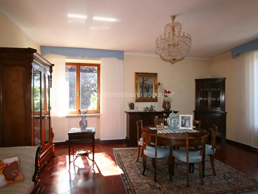 Immagine 36 di Villa in vendita  a Torrita Di Siena