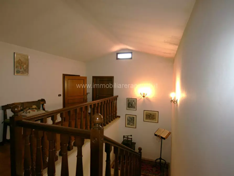 Immagine 37 di Villa in vendita  a Torrita Di Siena