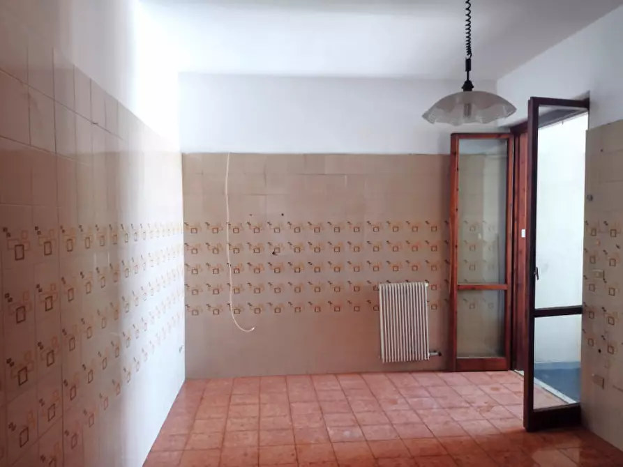 Immagine 7 di Appartamento in vendita  in Via Extramurale di Levante a Matino