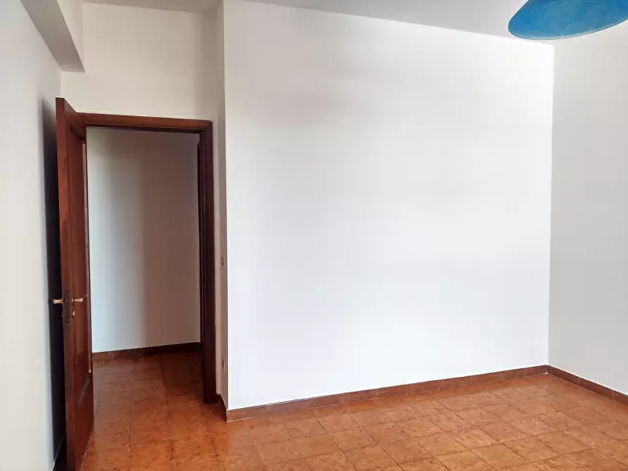 Immagine 8 di Appartamento in vendita  in Via Extramurale di Levante a Matino