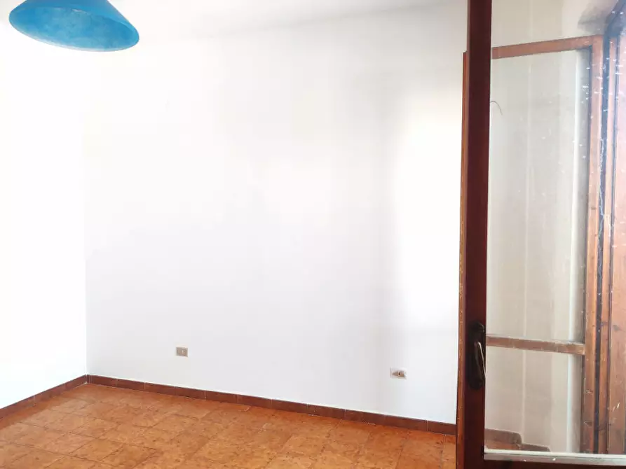 Immagine 9 di Appartamento in vendita  in Via Extramurale di Levante a Matino