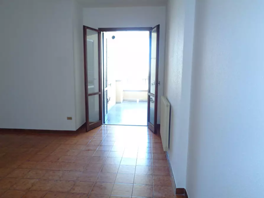 Immagine 17 di Appartamento in vendita  in Via Extramurale di Levante a Matino