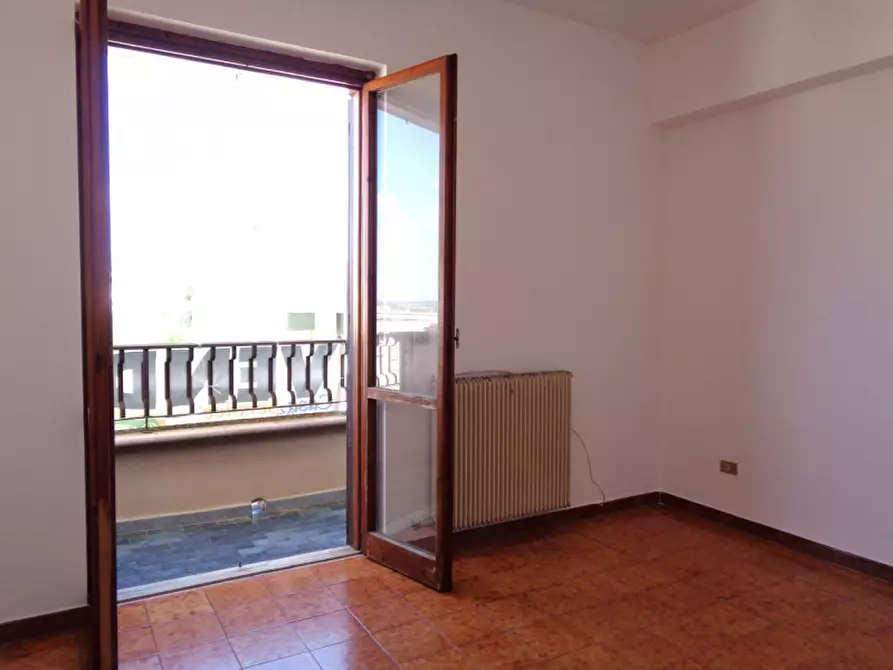 Immagine 27 di Appartamento in vendita  in Via Extramurale di Levante a Matino