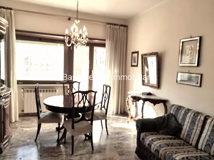 Immagine 5 di Appartamento in vendita  in Via Amilcare Cucchini a Roma