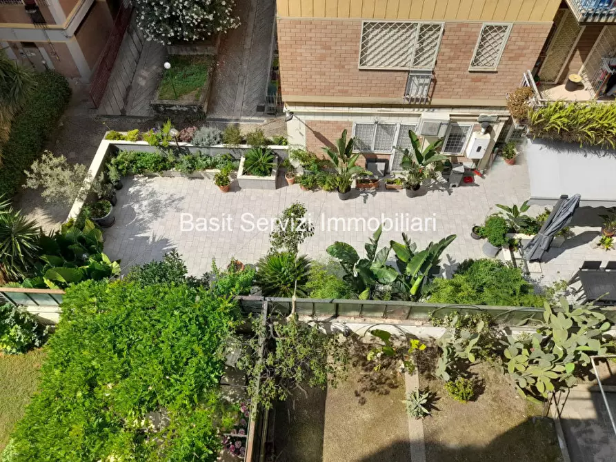 Immagine 33 di Appartamento in vendita  in Via Amilcare Cucchini a Roma