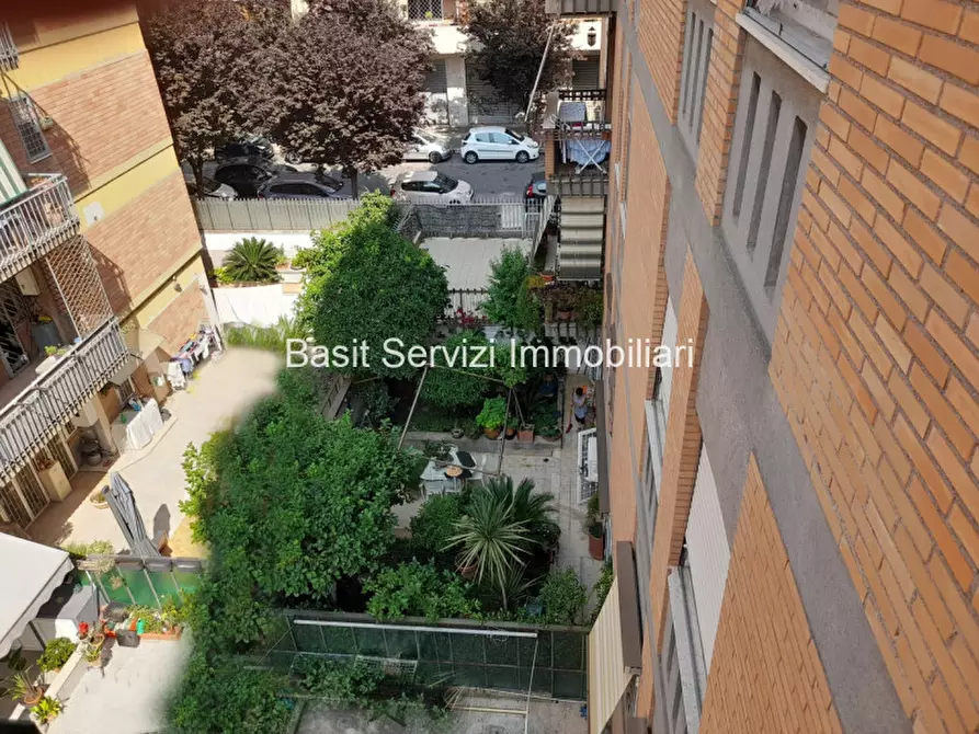 Immagine 34 di Appartamento in vendita  in Via Amilcare Cucchini a Roma