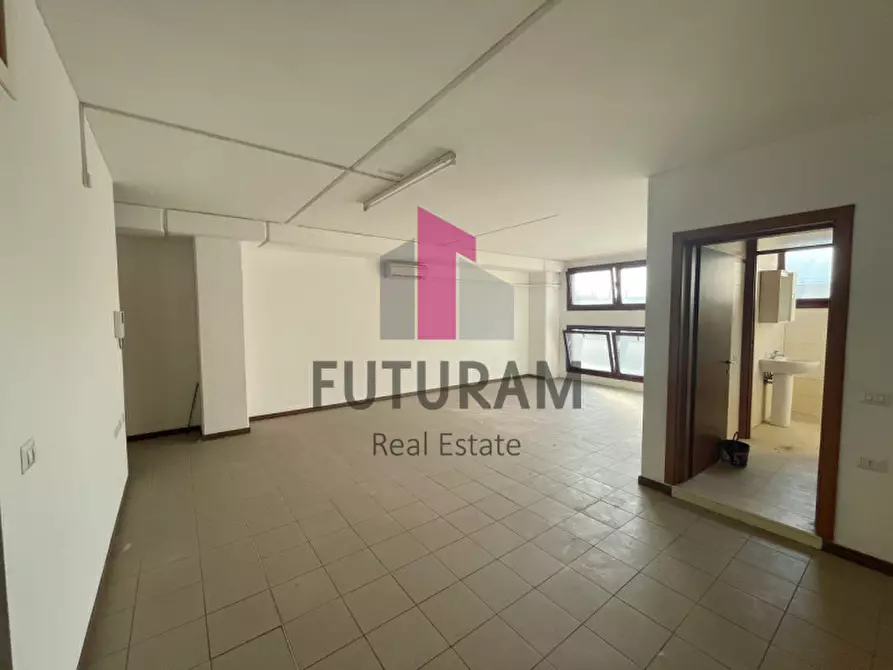 Immagine 13 di Laboratorio in vendita  in via roma 1 a Ponte San Nicolò