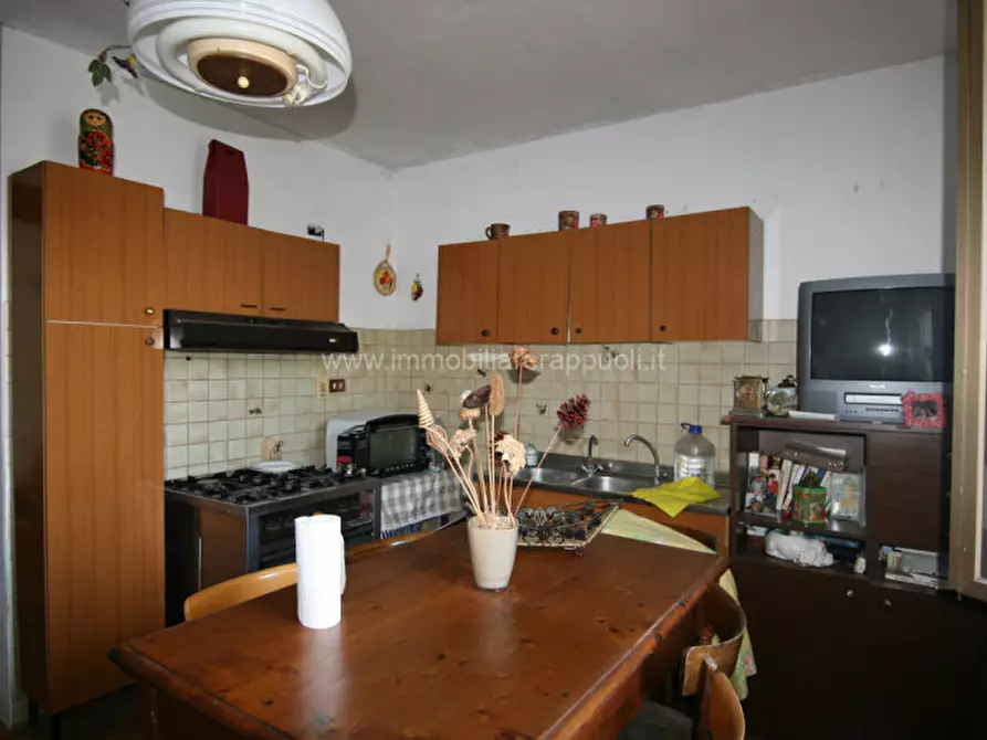 Immagine 1 di Casa indipendente in vendita  a Montepulciano