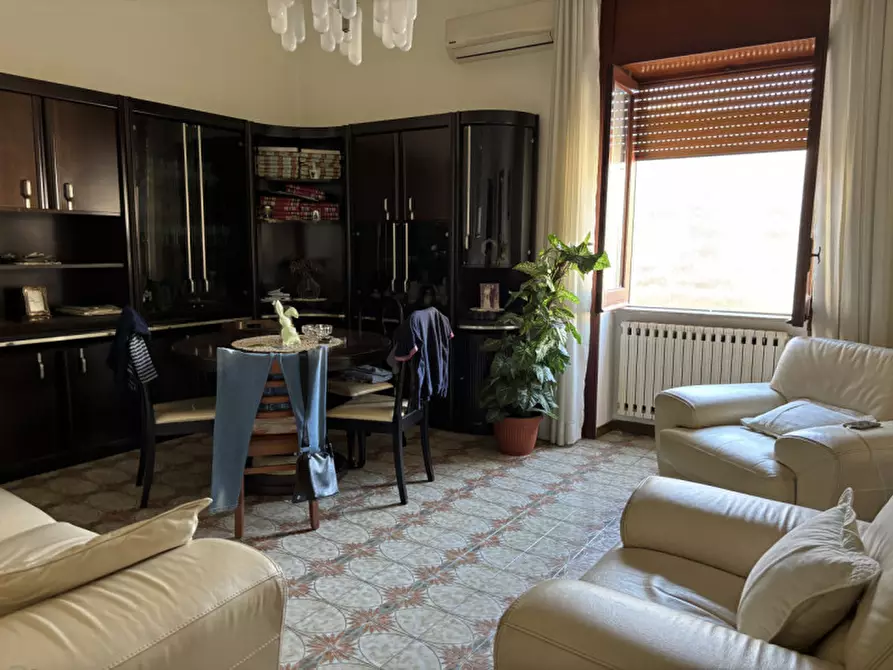 Immagine 1 di Casa indipendente in vendita  in Via Cappella degli orefici N°44 a Torre Del Greco