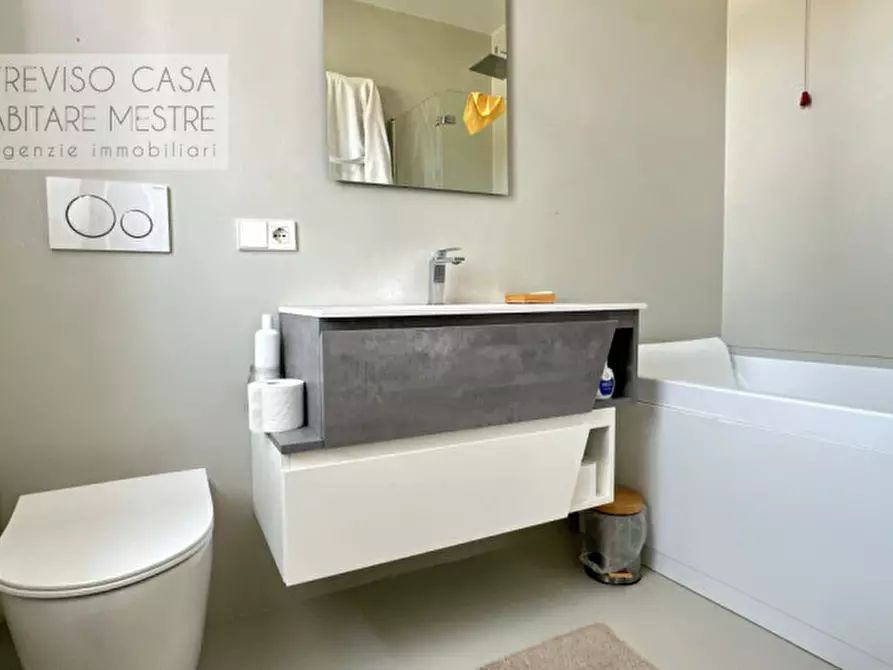 Immagine 15 di Appartamento in vendita  in Piazza Angelo Giustinian Recanati a Treviso