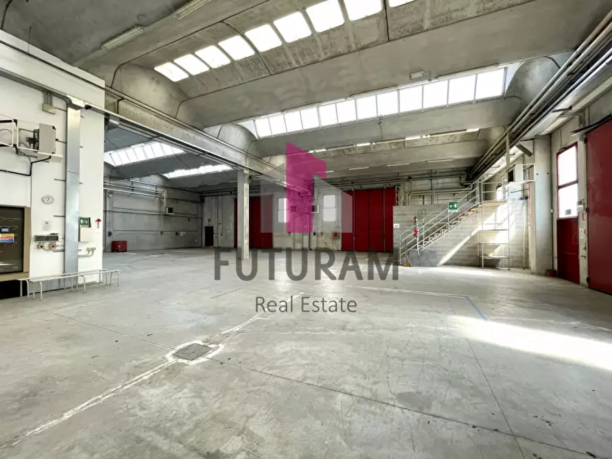 Immagine 1 di Capannone industriale in affitto  in VIA ROMA 1 a Mira