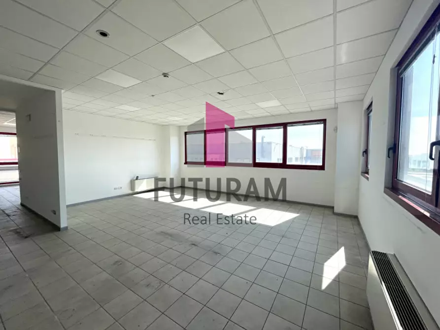 Immagine 5 di Capannone industriale in affitto  in VIA ROMA 1 a Mira