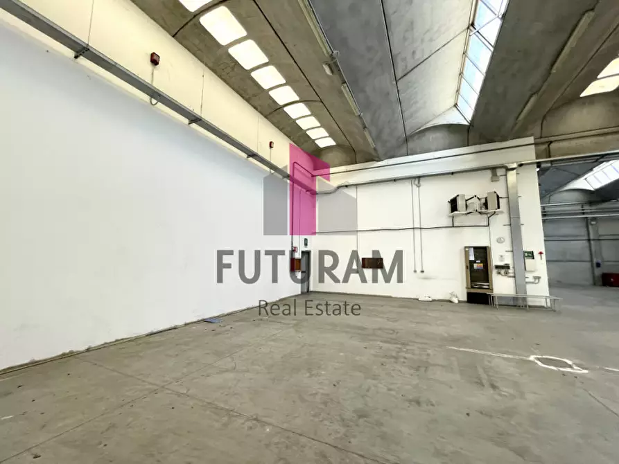 Immagine 20 di Capannone industriale in affitto  in VIA ROMA 1 a Mira