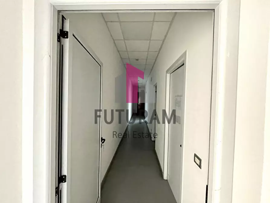 Immagine 31 di Capannone industriale in affitto  in VIA ROMA 1 a Mira