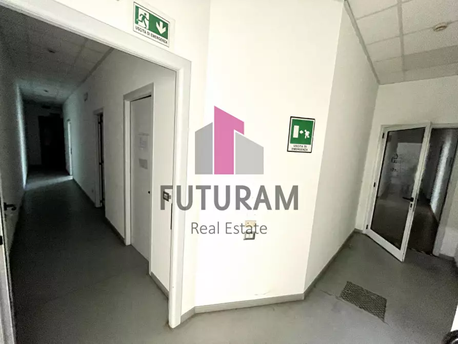 Immagine 32 di Capannone industriale in affitto  in VIA ROMA 1 a Mira