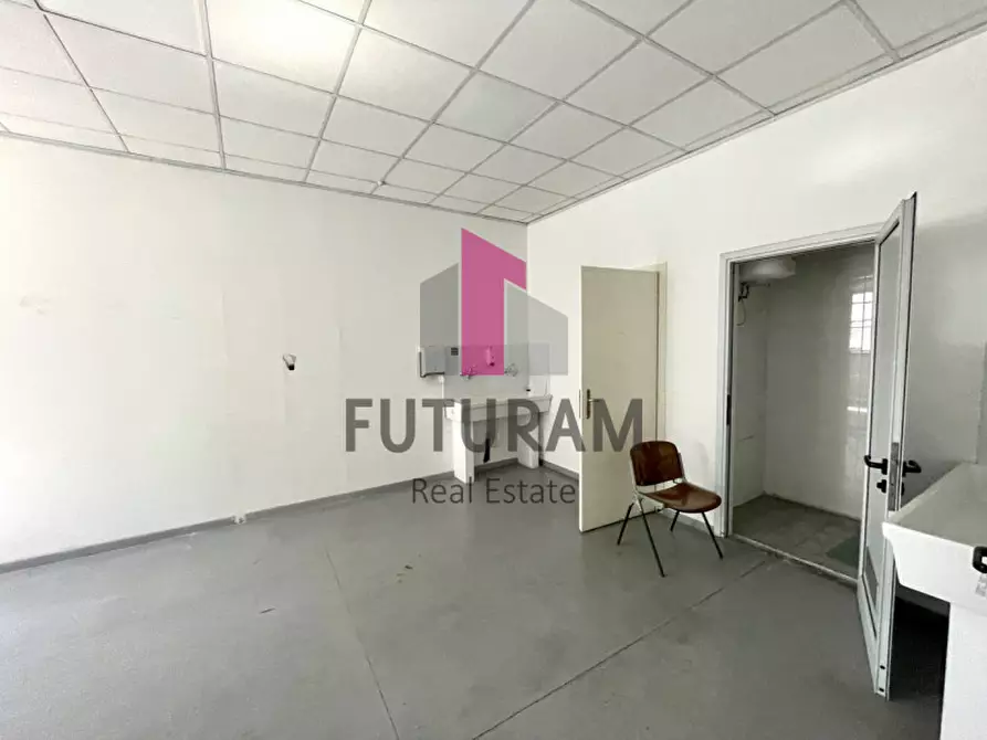 Immagine 33 di Capannone industriale in affitto  in VIA ROMA 1 a Mira