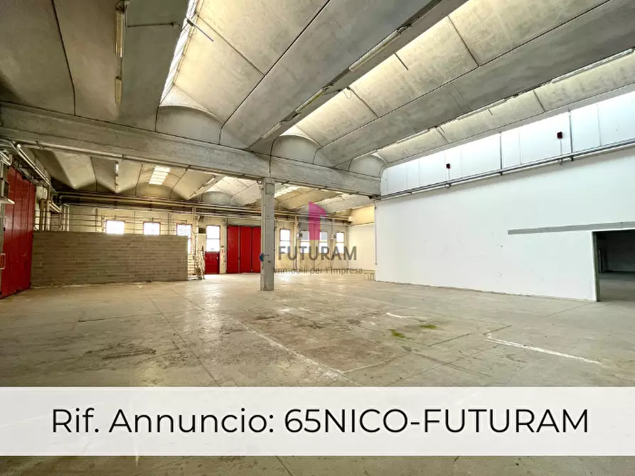 Immagine 2 di Capannone industriale in vendita  in VIA ROMA 1 a Mira