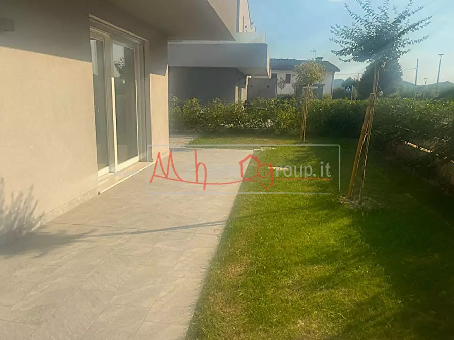 Immagine 1 di Casa bifamiliare in vendita  a Abano Terme