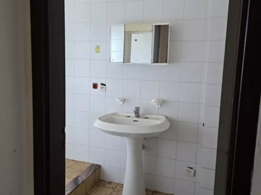 Immagine 19 di Villa in vendita  a Montescaglioso