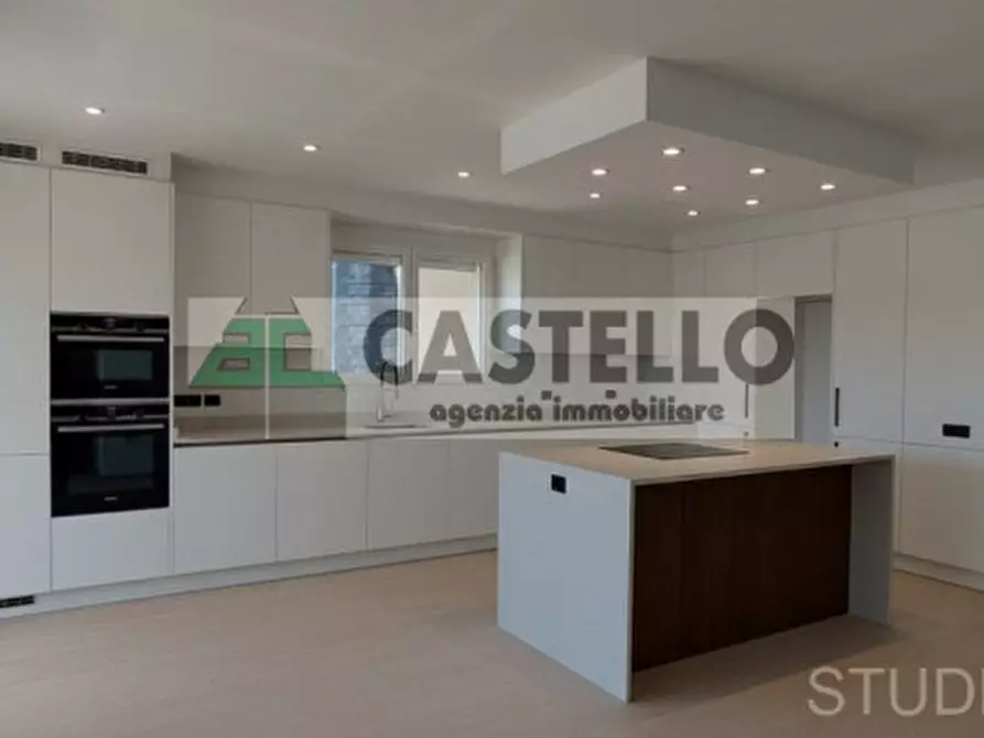 Immagine 1 di Appartamento in vendita  in Via Pontevigodarzere a Padova