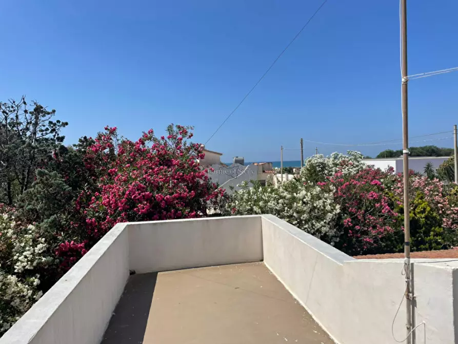 Immagine 27 di Casa indipendente in vendita  a Pachino