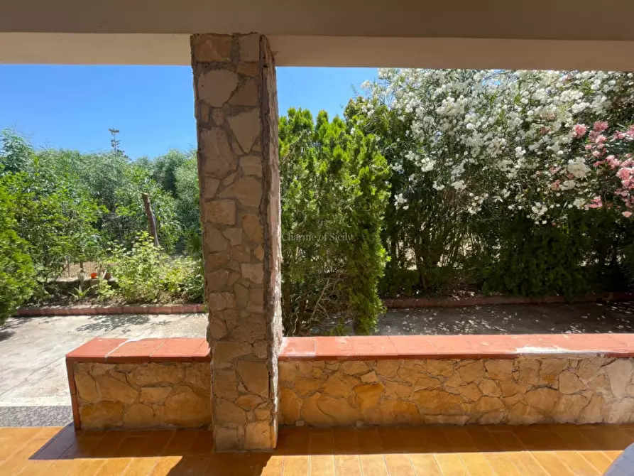 Immagine 43 di Casa indipendente in vendita  in Viale Aloha a Pachino