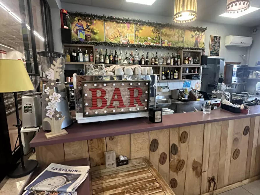 Immagine 6 di Attività commerciale in vendita  a Cesena