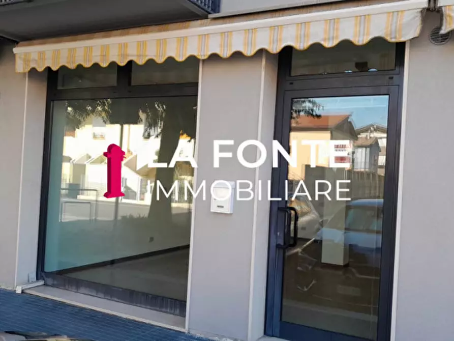 Immagine 3 di Negozio in affitto  a Rubano