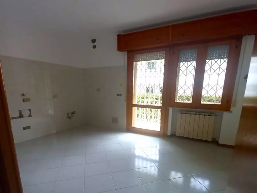 Immagine 4 di Appartamento in vendita  in viale Carbonia a Riccione