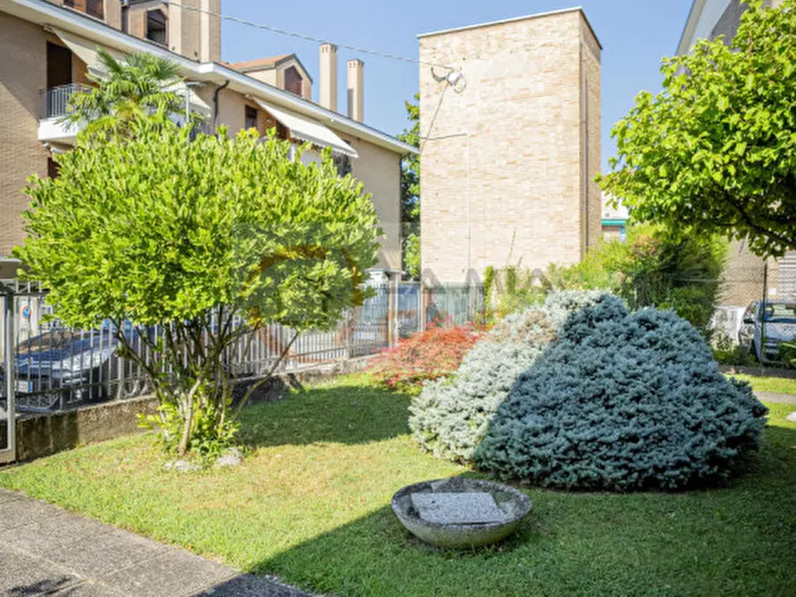 Immagine 4 di Casa bifamiliare in vendita  in Via Tre Garofani - Padova a Padova