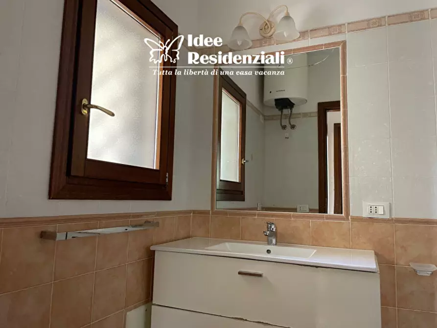 Immagine 15 di Appartamento in vendita  in Via Del giglio a Olbia