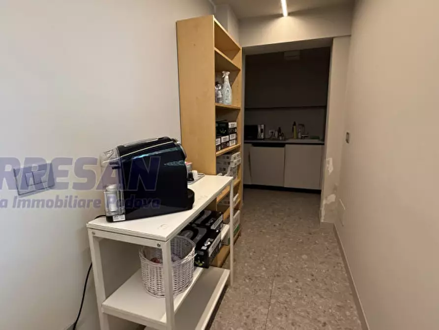 Immagine 15 di Ufficio in affitto  in via Nicolò Tommaseo 88 a Padova