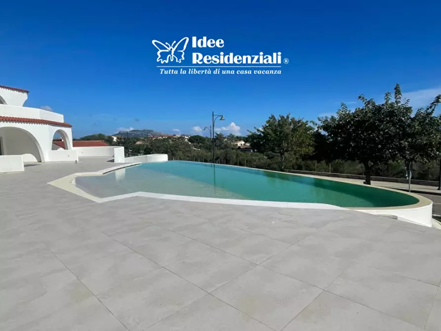 Immagine 17 di Appartamento in vendita  in via del Giglio 1 a Olbia