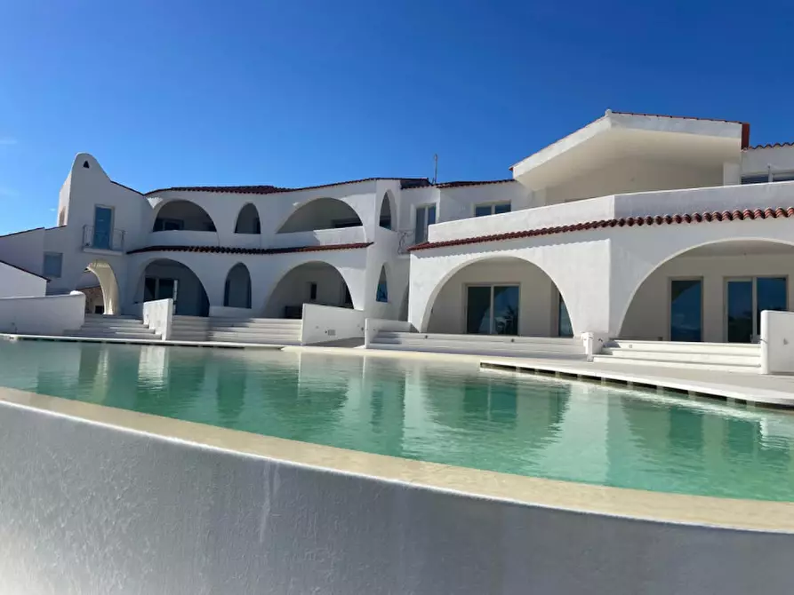 Immagine 20 di Appartamento in vendita  in via del Giglio 1 a Olbia