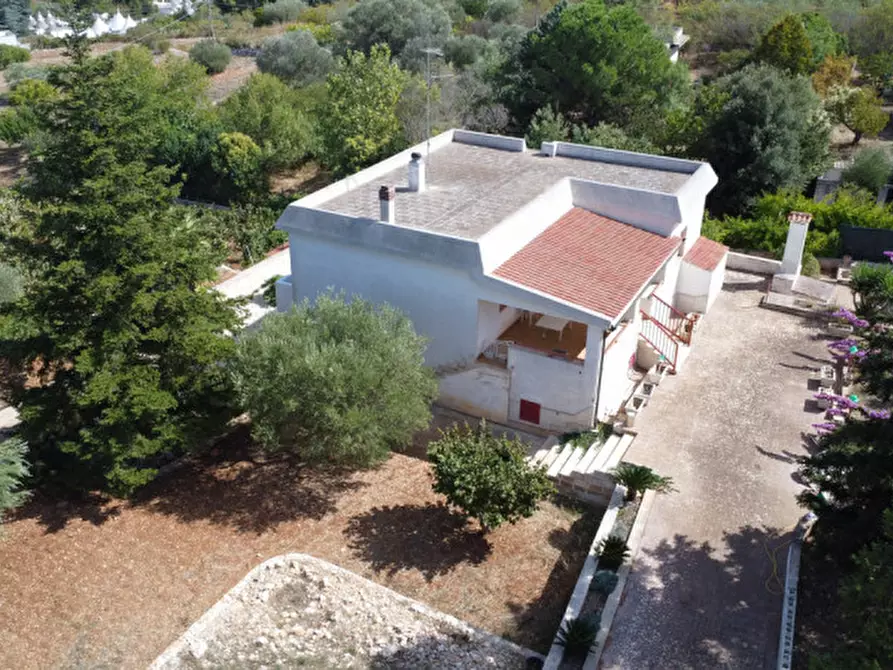 Immagine 2 di Villa in vendita  in strada delfini a Martina Franca