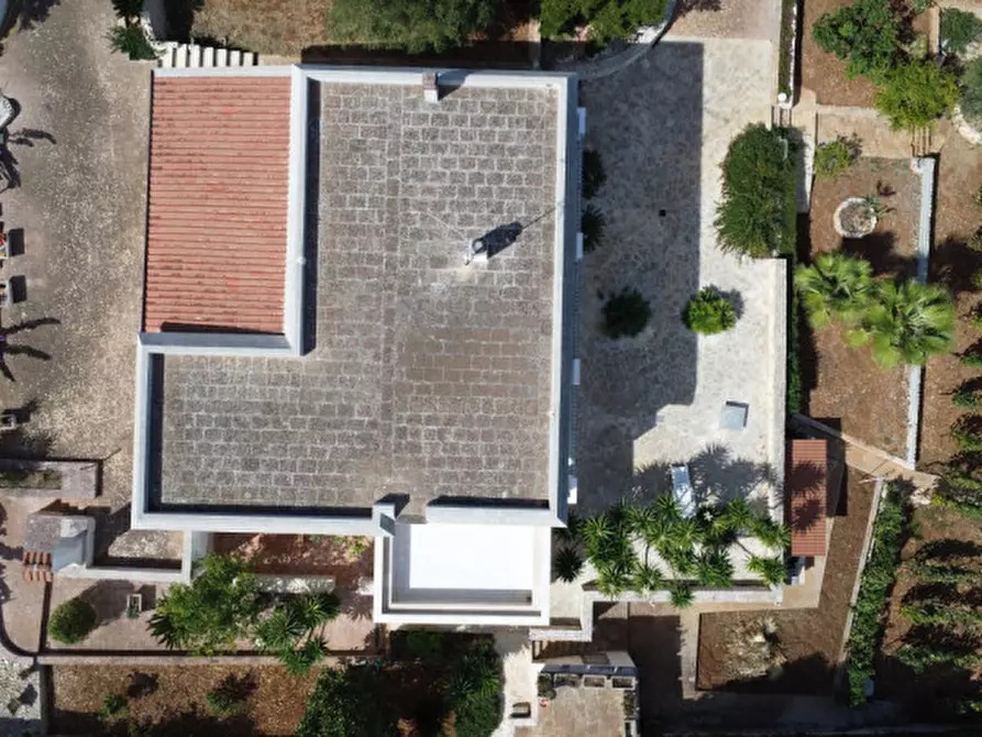 Immagine 27 di Villa in vendita  in strada delfini a Martina Franca