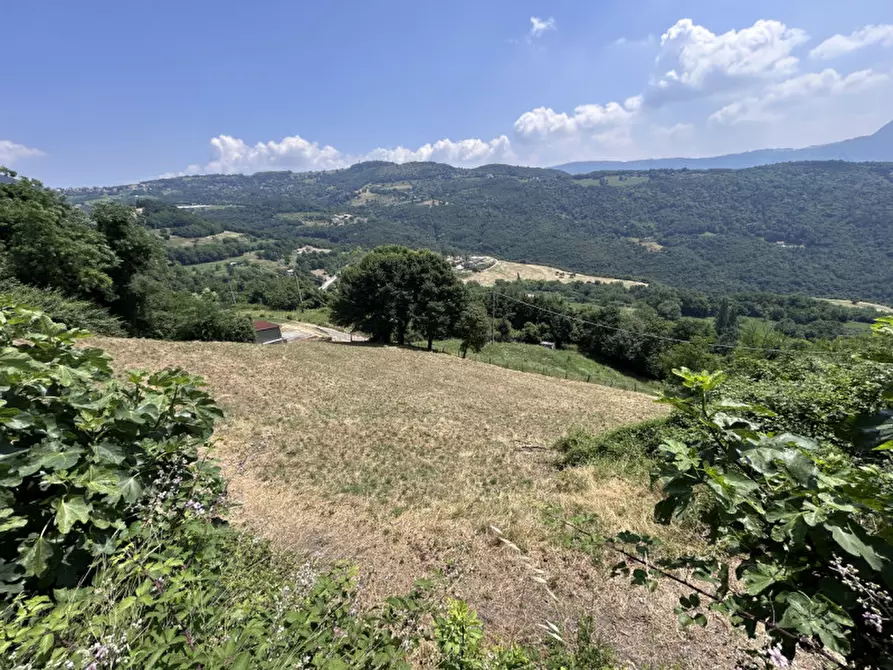 Immagine 4 di Terreno in vendita  a Caprino Veronese